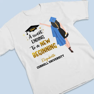 Une douce fin pour un nouveau départ - T-shirt, sweat à capuche et sweat-shirt unisexe personnalisé pour la famille - Cadeau de remise de diplôme pour les membres de la famille, les frères et sœurs