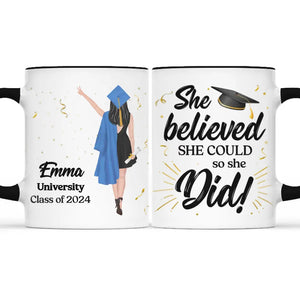 Un nouveau moi commence par un nouveau voyage - Tasse personnalisée avec accents pour la famille - Cadeau de remise de diplôme pour les membres de la famille, les frères et sœurs