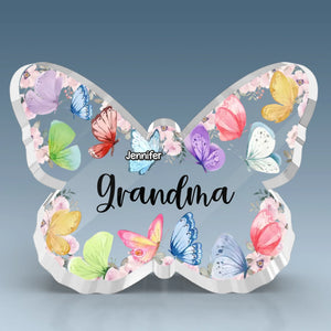 L'amour fait pousser des ailes dans le cœur d'une grand-mère - Plaque acrylique personnalisée en forme de papillon pour la famille - Fête des Mères, cadeau pour maman, grand-mère