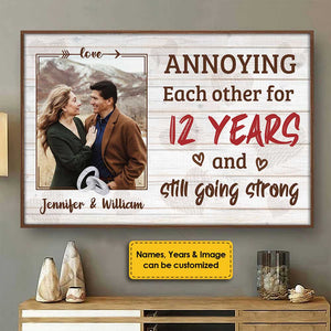 On s'ennuie depuis des lustres et on continue à être forts ! Télécharger une image, cadeau pour couple, mari et femme - Affiche horizontale personnalisée