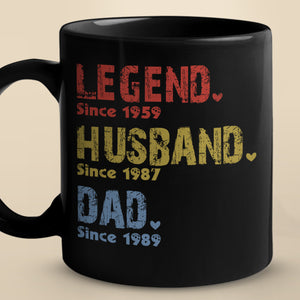 Comme un papa, mais plus accroupi - Tasse noire personnalisée pour la famille - Cadeau d'anniversaire pour papa
