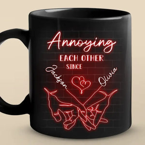 Tasse noire personnalisée « S'agacer mutuellement pour toujours » pour couple – Cadeau pour mari et femme, anniversaire