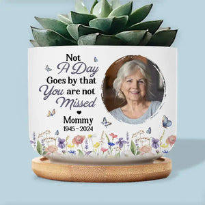 Photo personnalisée « Quelqu'un que nous aimons est au paradis » - Pot de fleurs en céramique personnalisé pour décoration d'intérieur - Cadeau de condoléances pour les membres de la famille