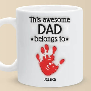 Ce papa génial appartient à - Tasse personnalisée à effet gonflé 3D imprimée pour la famille - Cadeau pour la fête des pères, papa, grand-père