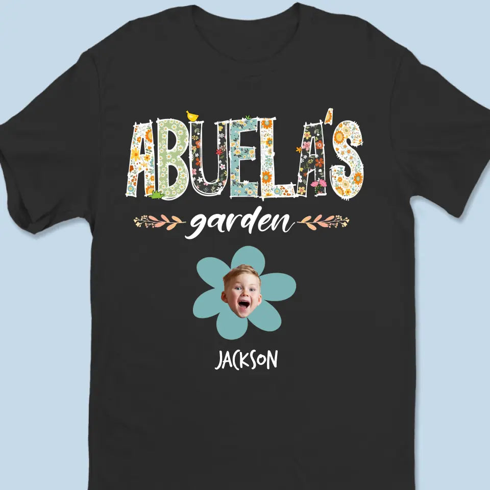 Photo personnalisée : quand un enfant naît, les grands-mères aussi ! T-shirt, sweat à capuche et sweat-shirt unisexe personnalisé pour la famille ! Cadeau pour maman et grand-mère
