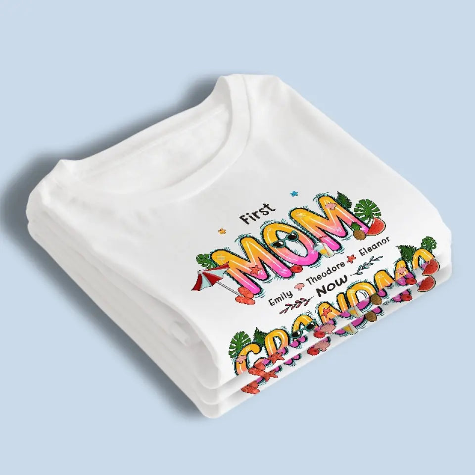 Une grand-mère est un câlin qui attend d'arriver - T-shirt unisexe personnalisé pour la famille, sweat à capuche, sweat-shirt - Cadeau pour maman, grand-mère
