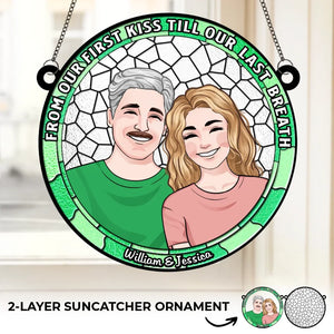 Les couples qui rient ensemble durent ensemble - Ornement attrape-soleil personnalisé à suspendre à la fenêtre - Cadeau de Noël pour mari et femme, anniversaire