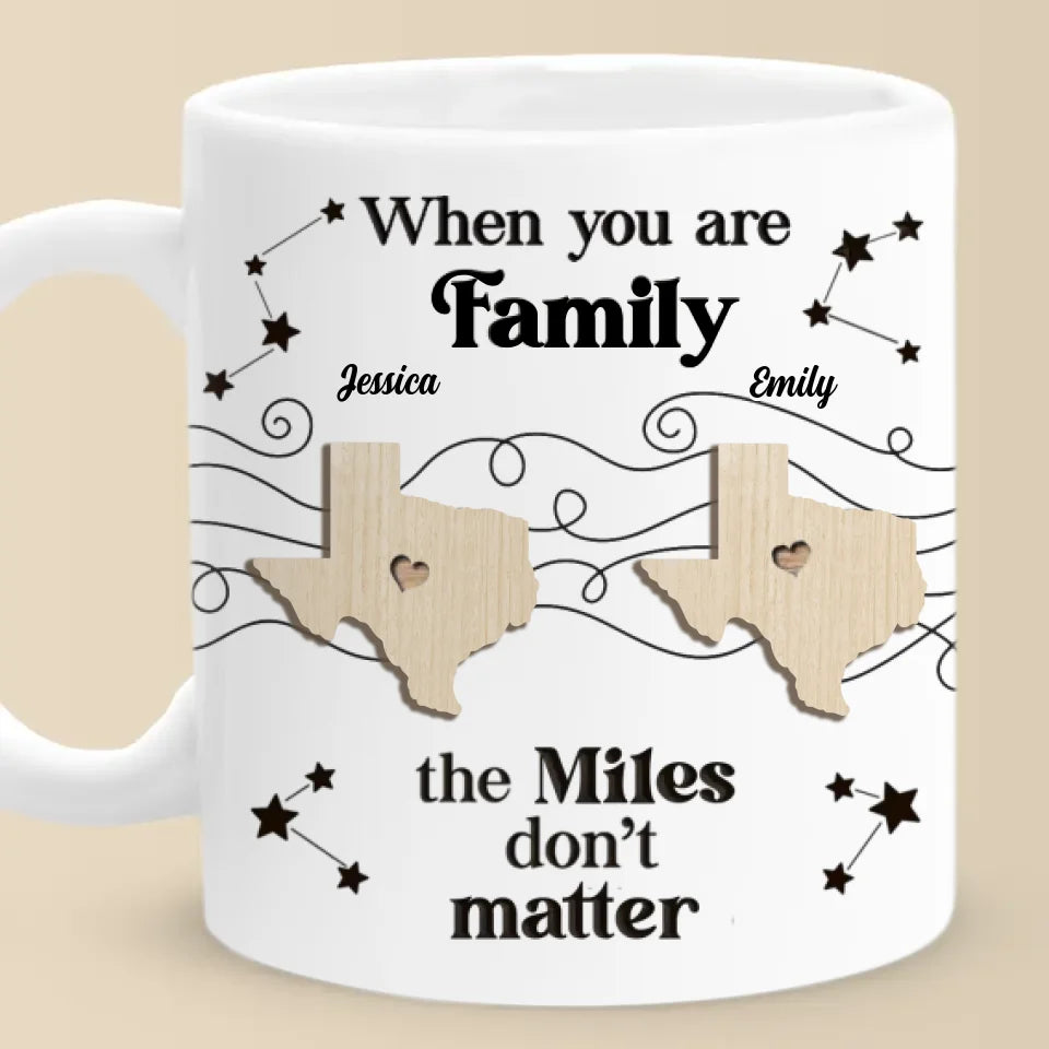 Une famille est un cadeau éternel - Mug personnalisé pour la famille - Cadeau de Noël pour les membres de la famille, les frères et sœurs