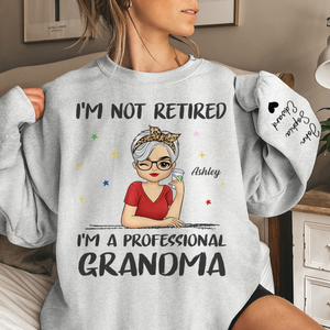 Je suis une grand-mère professionnelle - Sweat-shirt unisexe personnalisé avec motif sur la manche - Fête des mères, cadeau pour grand-mère