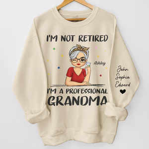 Je suis une grand-mère professionnelle - Sweat-shirt unisexe personnalisé avec motif sur la manche - Fête des mères, cadeau pour grand-mère