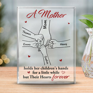 Une mère tient la main de ses enfants – Plaque rectangulaire en acrylique personnalisée pour la famille – Cadeau pour maman