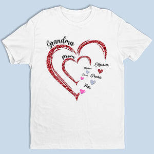 Un jardin d'amour pousse dans le cœur d'une grand-mère - T-shirt unisexe personnalisé, sweat à capuche, sweat-shirt - Cadeau pour maman, grand-mère