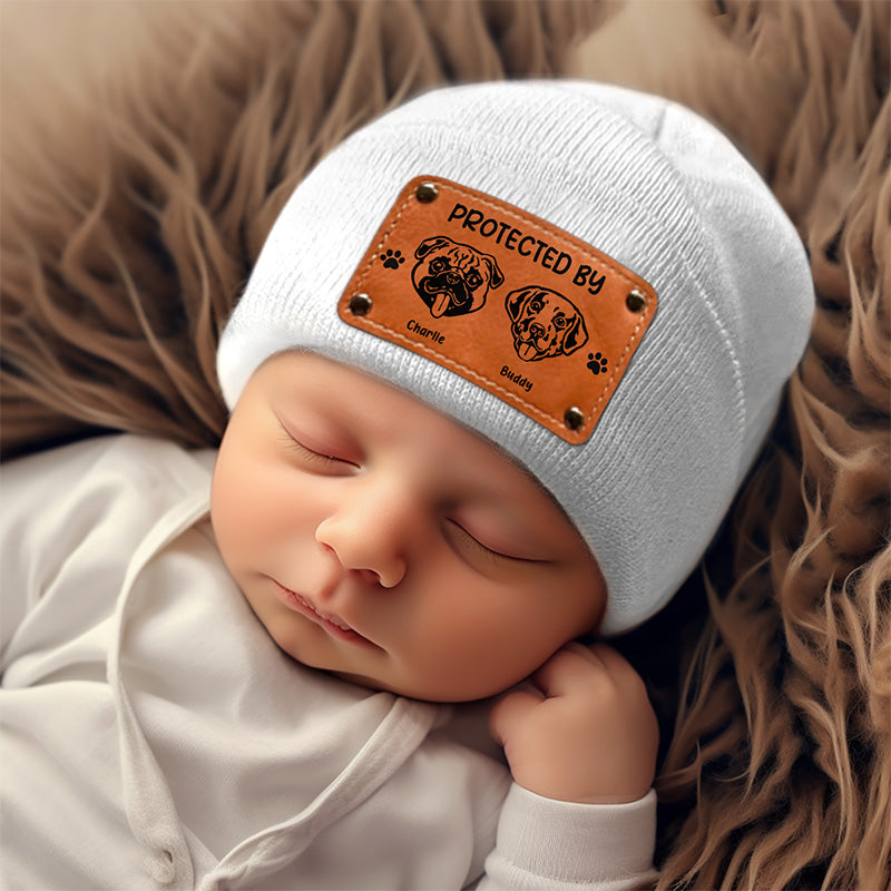 Ce bébé est protégé par les chiens - Bonnet personnalisé pour bébé - Cadeau pour les propriétaires et les amoureux des animaux