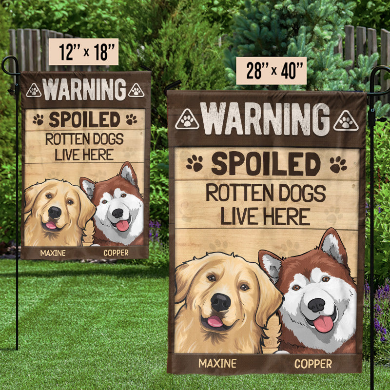 Attention, chien vit ici ! Drapeau personnalisé pour chien ! Cadeau pour amoureux des animaux.