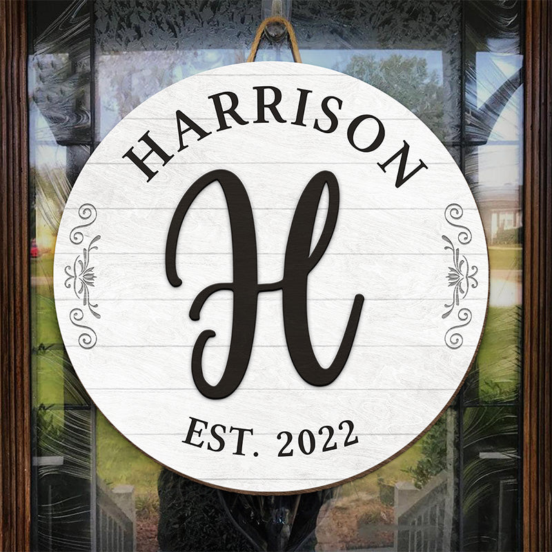 Notre maison, douce maison - Panneau en bois rond personnalisé pour la décoration de la maison - Cadeau de pendaison de crémaillère pour les membres de la famille
