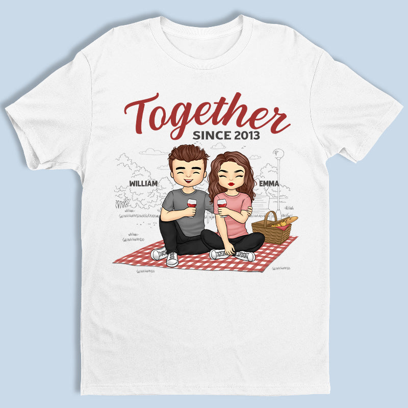 Heureux de s'ennuyer mutuellement depuis - T-shirt, sweat à capuche et sweat-shirt unisexe personnalisé pour couple - Cadeau pour mari et femme, anniversaire