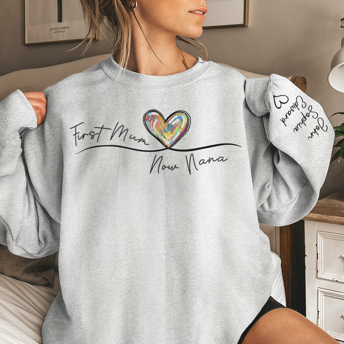 D'abord maman, maintenant grand-mère - Sweat-shirt unisexe personnalisé avec motif sur la manche - Cadeau pour maman et grand-mère