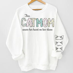 Son cœur sur sa manche - Sweat-shirt unisexe personnalisé avec motif chat sur la manche - Cadeau de Noël pour les propriétaires d'animaux et les amoureux des animaux