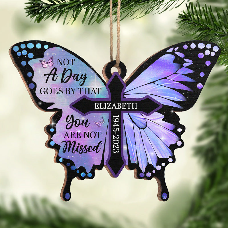 Pour toujours dans nos cœurs - Ornement commémoratif personnalisé en forme de papillon en bois - Cadeau de Noël, cadeau de condoléances pour les membres de la famille