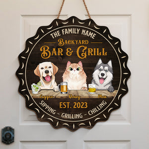 Bar et grill familial pour animaux de compagnie - Panneau en bois personnalisé pour chien et chat - Cadeau de pendaison de crémaillère pour propriétaires et amoureux des animaux