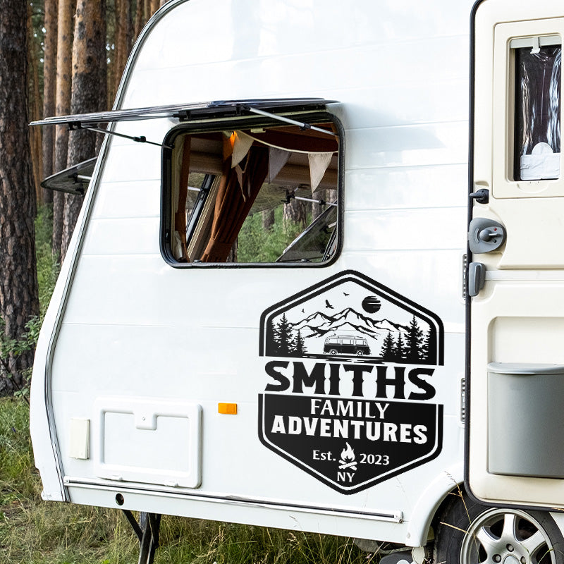 Aventures en famille - Camping Autocollant personnalisé pour camping-car - Cadeau pour les amateurs de camping