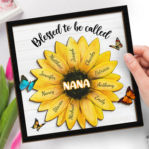 Béni d'être appelé - Plaque en bois personnalisée à 2 couches avec support - Cadeau de pendaison de crémaillère pour grand-mère