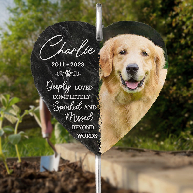 Photo personnalisée profondément aimée, complètement gâtée - Ardoise et crochet de jardin commémoratif personnalisés - Cadeau de condoléances pour les propriétaires d'animaux de compagnie et les amoureux des animaux