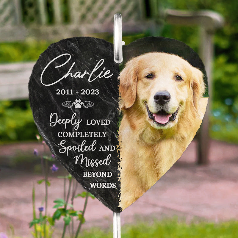 Photo personnalisée profondément aimée, complètement gâtée - Ardoise et crochet de jardin commémoratif personnalisés - Cadeau de condoléances pour les propriétaires d'animaux de compagnie et les amoureux des animaux