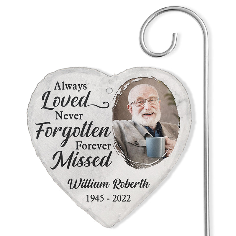 Photo personnalisée jamais oubliée - Mémorial personnalisé en forme de cœur avec ardoise et crochet - Cadeau de condoléances pour les membres de la famille