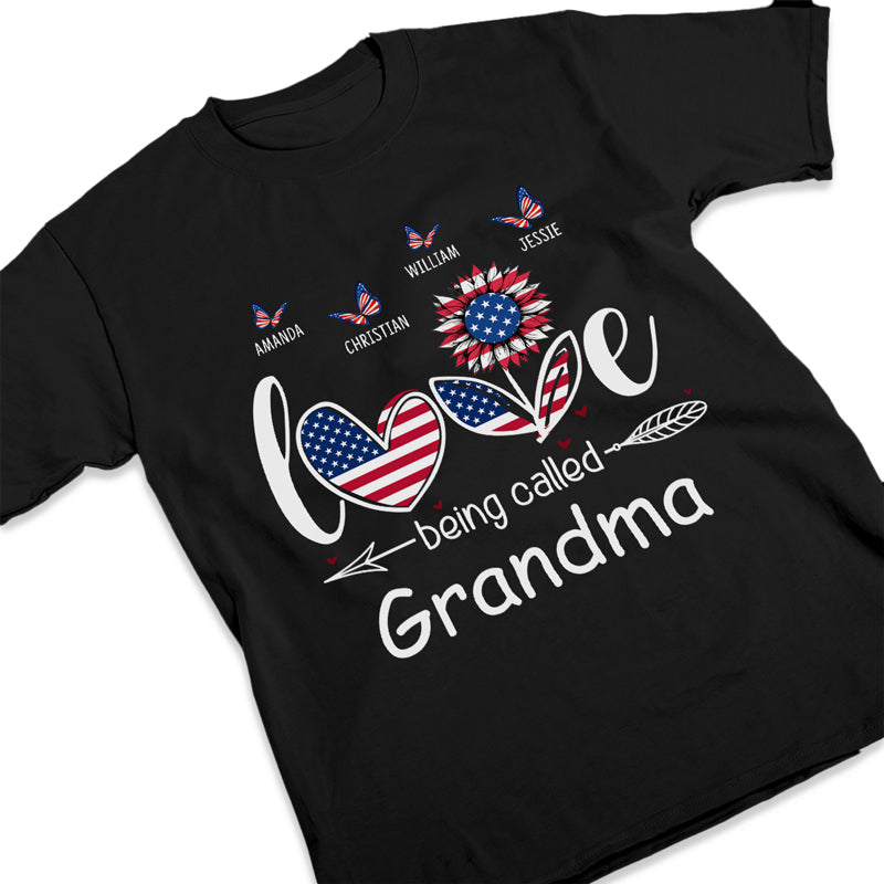 L'amour s'appelle grand-mère - Cadeau pour le 4 juillet - T-shirt unisexe personnalisé