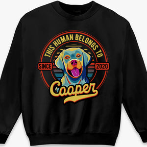 Fièrement détenu par Dog Pop Art - T-shirt, sweat à capuche et sweat-shirt unisexe personnalisé pour chien - Cadeau pour propriétaires et amoureux des animaux
