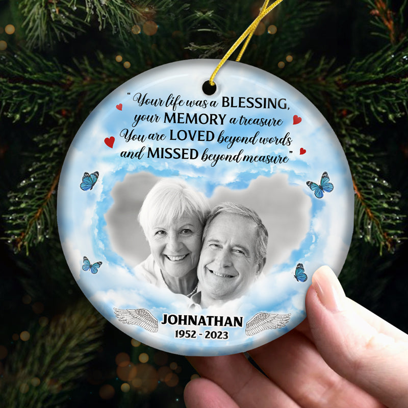 Photo personnalisée « Vous êtes aimé au-delà des mots » - Ornement personnalisé commémoratif personnalisé - Forme ronde en céramique - Cadeau de Noël, cadeau de condoléances pour les membres de la famille
