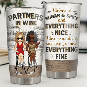 Nous sommes faits de sarcasme, de vin et de tout ce qui est bien - Verre personnalisé Bestie - Cadeau pour les meilleures amies, BFF, sœurs