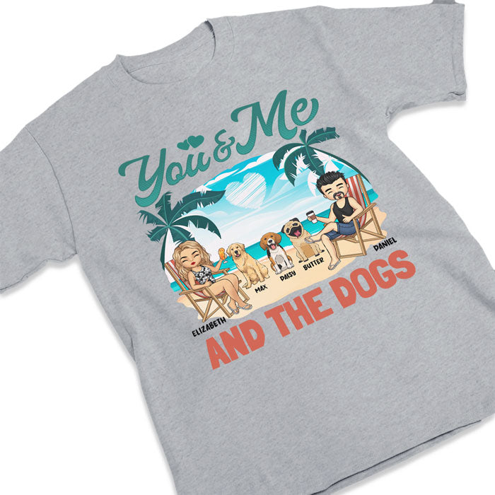 Vacances d'été pour toi, moi et les chiens - Cadeau pour couple, mari et femme - T-shirt unisexe personnalisé