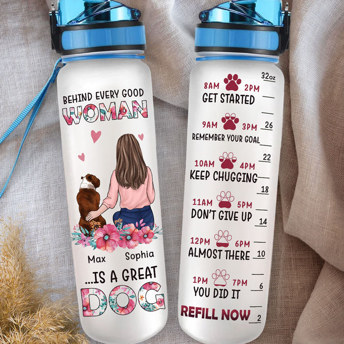 Juste une femme qui aime ses chiens - Bouteille d'eau personnalisée avec suivi de l'eau - Cadeau pour les propriétaires et les amoureux des animaux