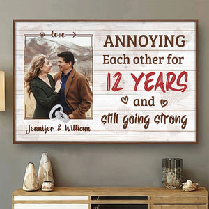 On s'ennuie depuis des lustres et on continue à être forts ! Télécharger une image, cadeau pour couple, mari et femme - Affiche horizontale personnalisée