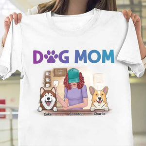 Dog Mom - Gift For Dog Lovers - Personalized Unisex T-Shirt.