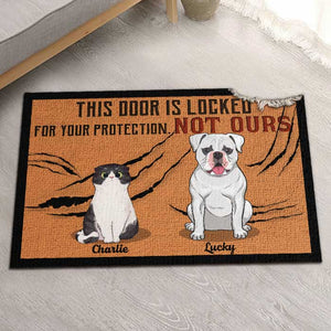 Cette porte est verrouillée pour votre protection - Tapis décoratif personnalisé - Cadeau pour les amoureux des animaux, les propriétaires d'animaux, cadeau pour animaux de compagnie