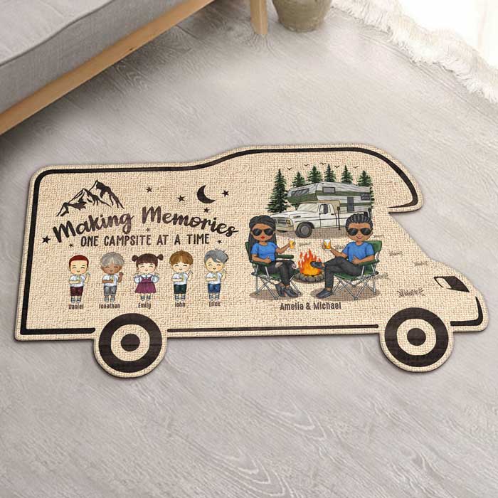 Tapis décoratif personnalisé « Créer des souvenirs sur un camping » – Cadeau pour les couples, cadeau pour les amateurs de camping 