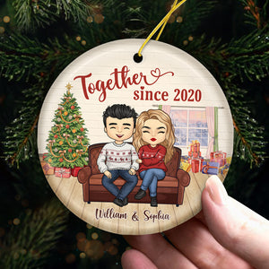 Noël ensemble depuis - Décoration de Noël ronde personnalisée en céramique - Cadeau pour couple, mari et femme, anniversaire, fiançailles, mariage, cadeau de mariage, cadeau de Noël