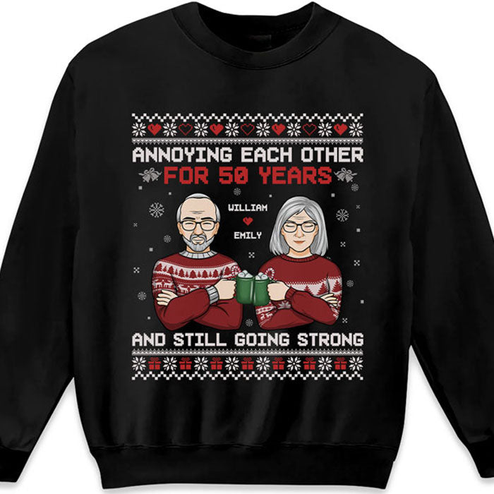 S'agacer l'un l'autre et rester fort - T-shirt, sweat à capuche et sweat-shirt unisexe personnalisé pour couple - Cadeau de Noël pour mari et femme, anniversaire