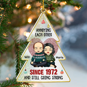 S'agacer les uns les autres et continuer à être forts - Décoration de Noël personnalisée en acrylique en forme de sapin de Noël - Cadeau pour couple, mari et femme, anniversaire, fiançailles, mariage, cadeau de mariage, cadeau de Noël