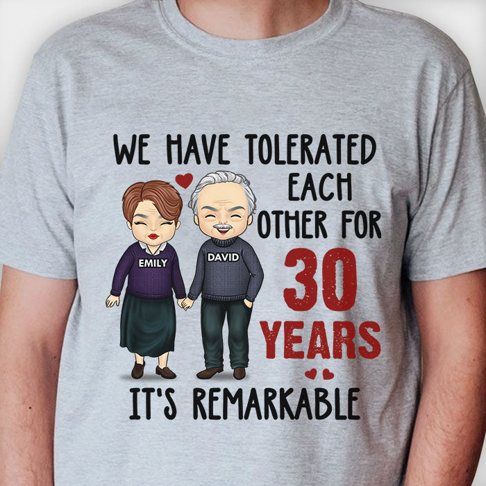 Nous nous sommes tolérés les uns les autres - T-shirt unisexe personnalisé, sweat à capuche, sweat-shirt - Cadeau pour couple, mari, femme, anniversaire, fiançailles, mariage, cadeau de mariage