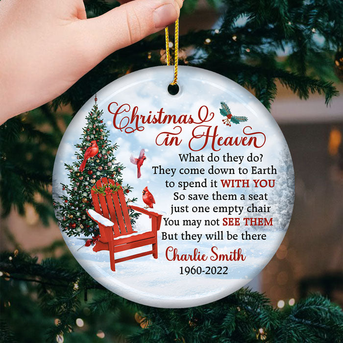 Ils descendent sur terre pour passer Noël avec vous - Ornement commémoratif personnalisé personnalisé - Forme ronde en céramique - Cadeau de condoléances, cadeau de Noël pour la famille