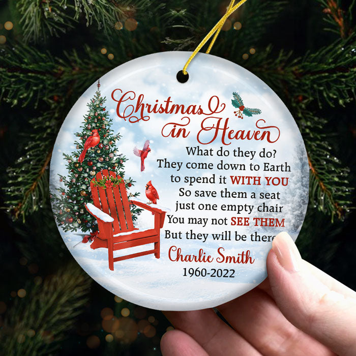 Ils descendent sur terre pour passer Noël avec vous - Ornement commémoratif personnalisé personnalisé - Forme ronde en céramique - Cadeau de condoléances, cadeau de Noël pour la famille