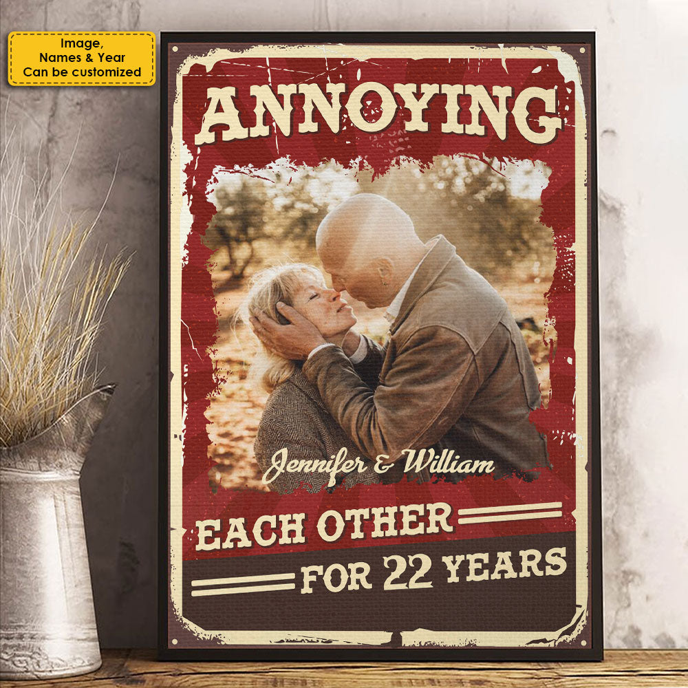 On s'ennuie depuis des années et on continue à être forts ! Télécharger une image, cadeau pour couple, mari et femme - Poster vertical personnalisé