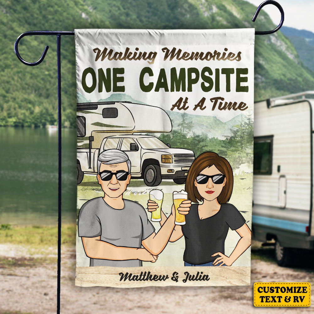 Créer des souvenirs sur un camping - Drapeau personnalisé - Cadeau pour les amateurs de camping