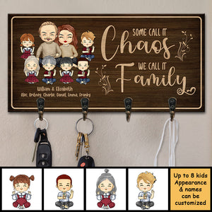 Certains l'appellent chaos, nous l'appelons famille - Porte-clés personnalisé, porte-clés - Cadeau pour couples, mari et femme