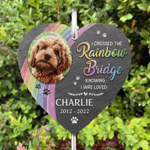 Custom Photo Crossing The Rainbow Bridge - Memorial Personalized Memorial Garden Slate & Hook - Memorial Gift, Sympathy Gift For Pet Owners, Pet Lovers