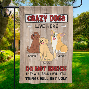 Les chiens fous vivent ici, ne frappez pas ! Drapeau personnalisé pour chien ! Cadeau pour les propriétaires et les amoureux des animaux